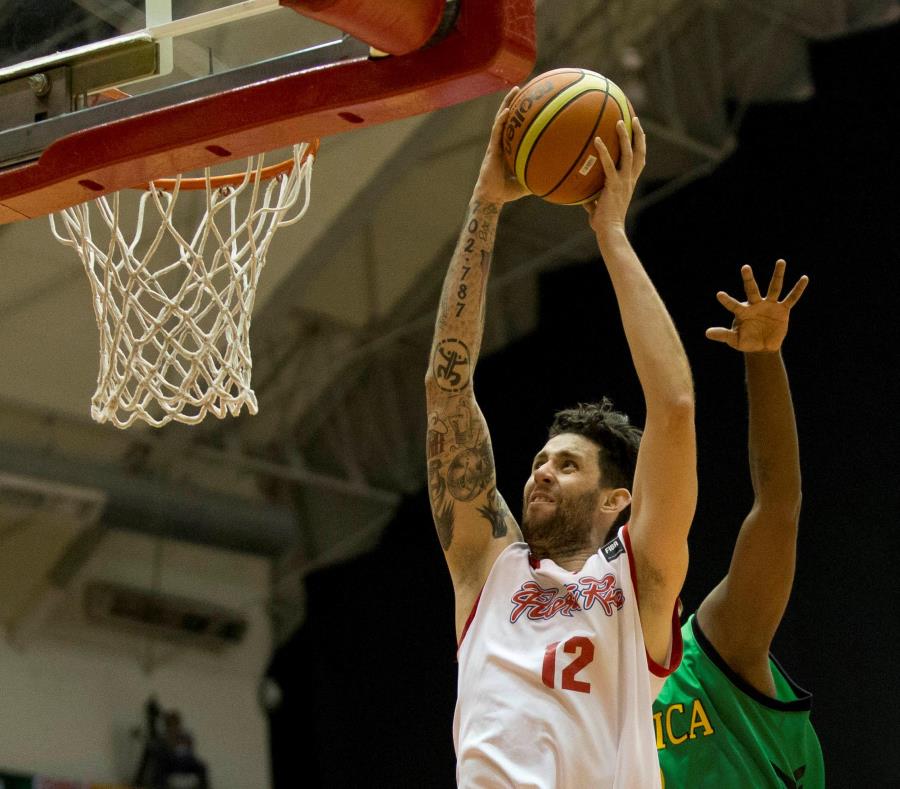 Puerto Rico se quedó con una medalla de bronce en los pasados Juegos de Veracruz 2014. En la foto, Carlos “Yao” López. (semisquare-x3)