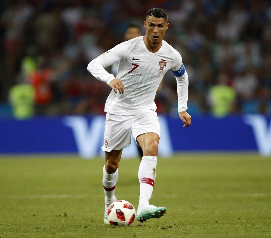 Cristiano Ronaldo durante un partido de Portugal en el Mundial de Rusia. (AP) (semisquare-x3)
