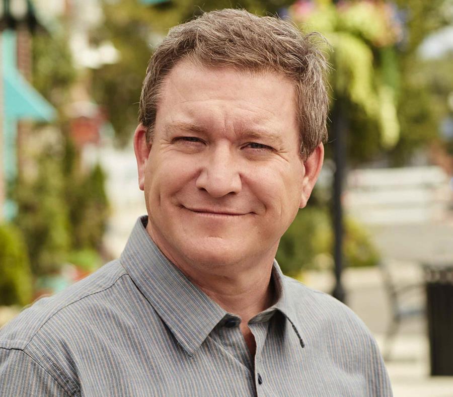 Stoney Westmoreland como Henry