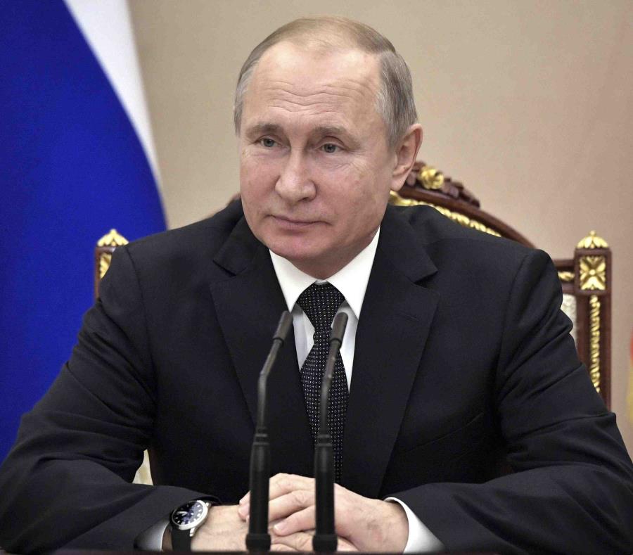 El presidente ruso Vladimir Putin preside una reunión de seguridad en Moscú, el viernes 1 de febrero de 2019. (Alexei Nikolsky, Sputnik, Kremlin Pool foto vía AP) (semisquare-x3)