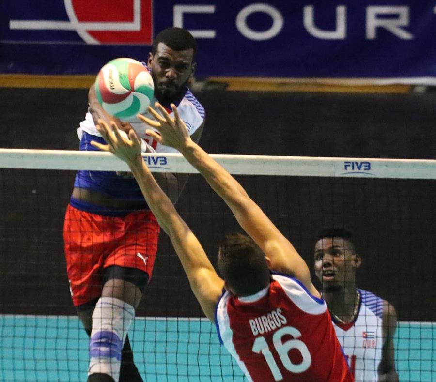 Cuba en el ataque contra Puerto Rico. (Raúl Calvo/ Norceca) (semisquare-x3)