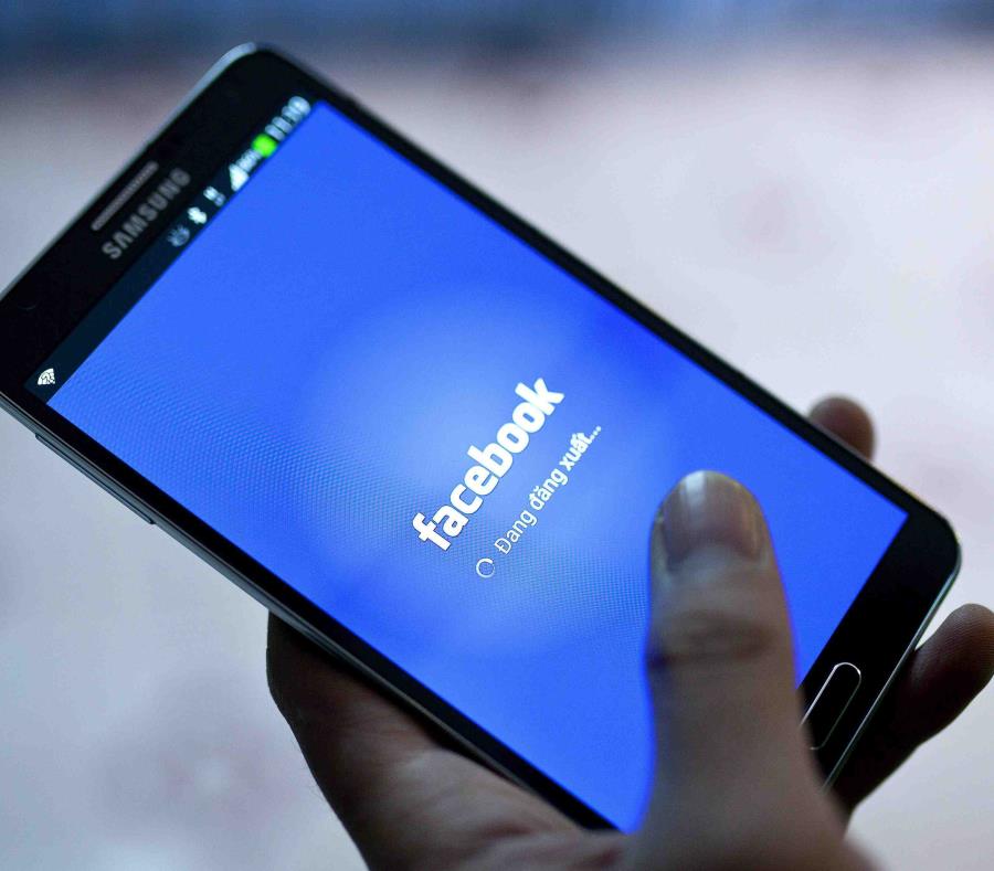 Facebook estuvo abajo por varios minutos. (AP) (semisquare-x3)