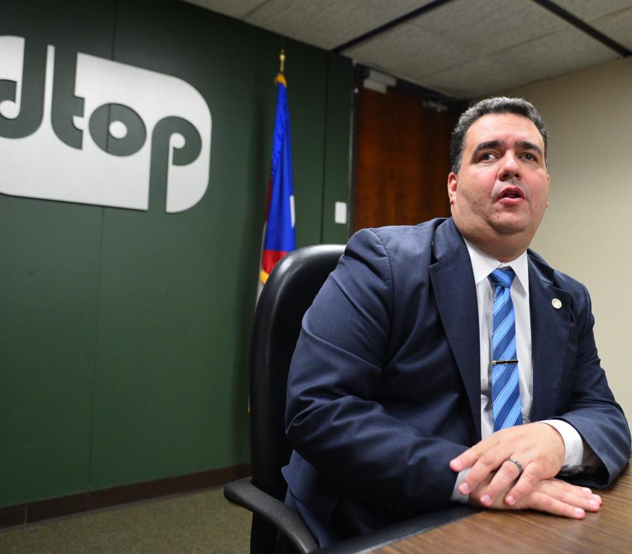 Carlos Contreras, jefe del DTOP. (semisquare-x3)