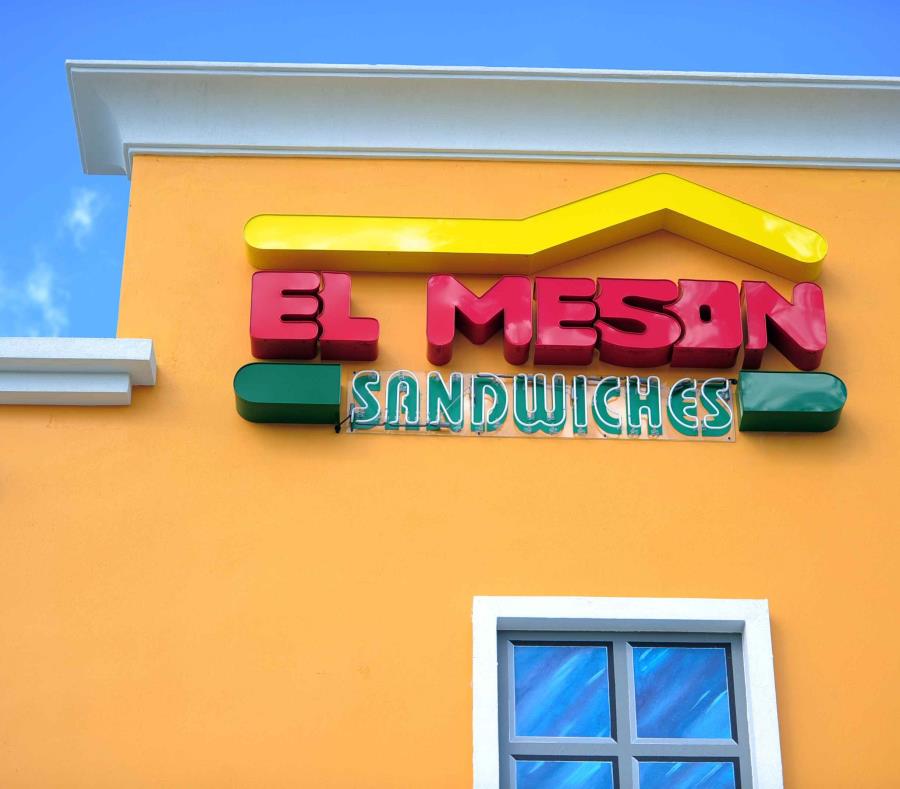 Logo de El Mesón Sándwiches (semisquare-x3)