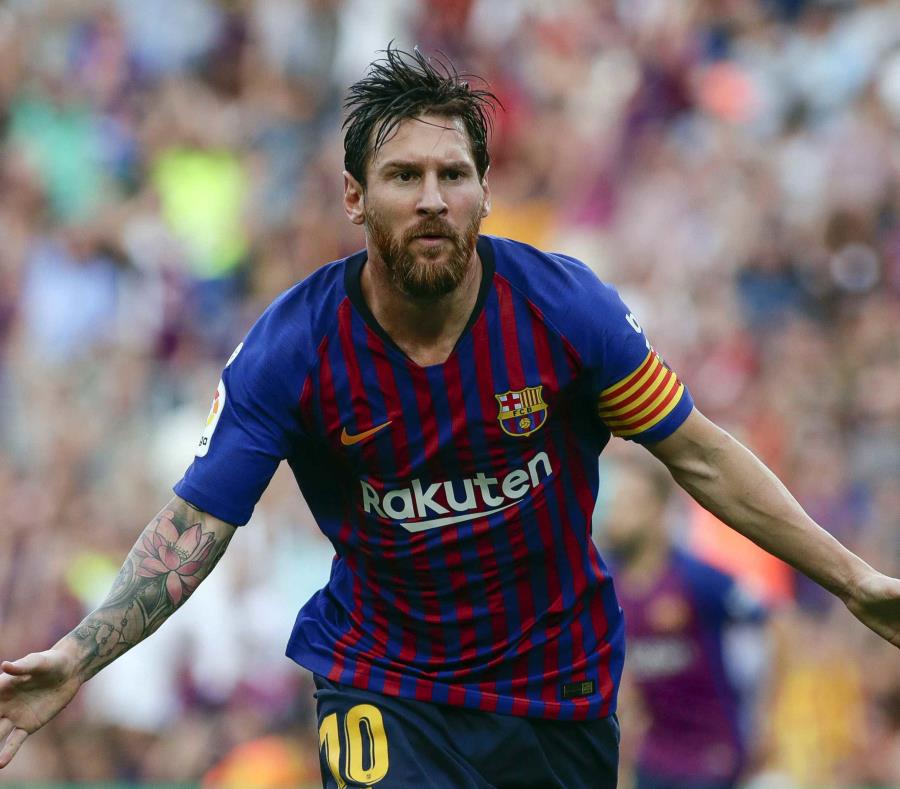Lionel Messi celebra uno de sus goles en el partido. (AP) (semisquare-x3)
