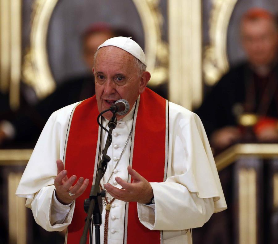 El papa advierte que los chismes y las mentiras son una forma de terrorismo (semisquare-x3)