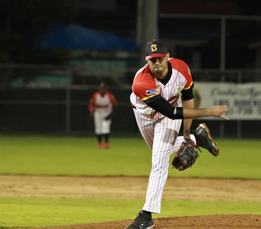 Fernando Cabrera pondrá en juego su marca perfecta de 16-0 esta temporada cuando lance esta noche por los Toritos. (Suministrada) (semisquare-x3)