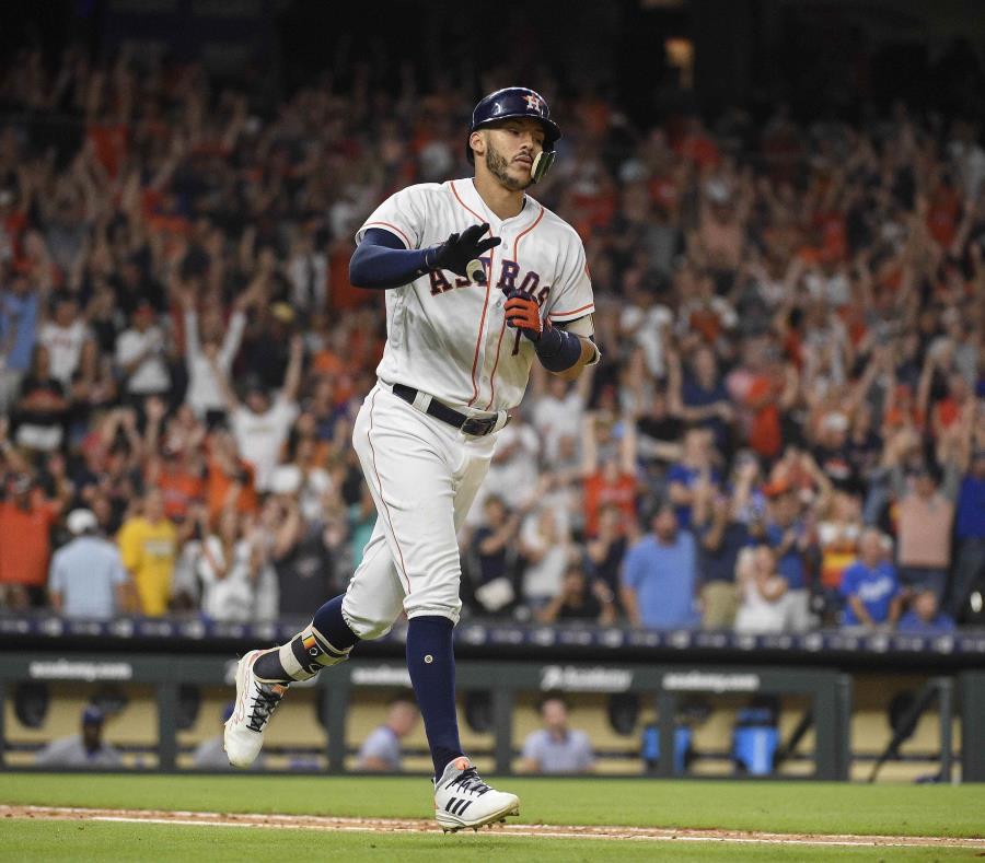 Carlos Correa no ha estado en la alineación de los Astros desde el pasado martes. (EFE / Eric Christian Smith) (semisquare-x3)