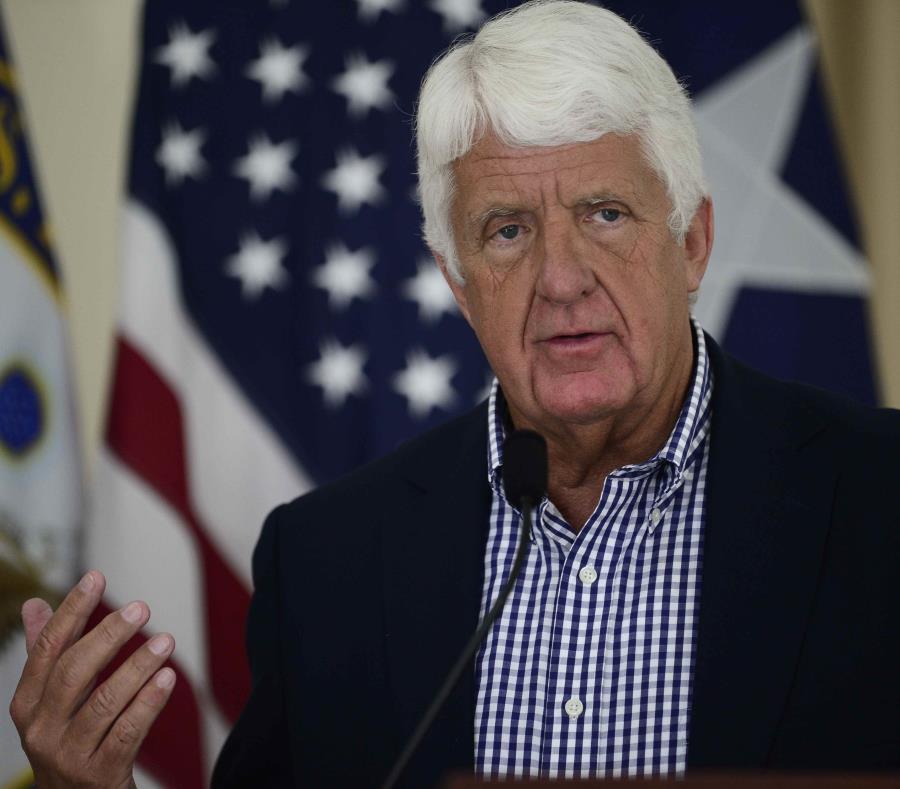 Los miembros de los comités de Recursos Naturales de la Cámara baja, como Rob Bishop (arriba) y Don Young,, suelen recibir muchos donativos de empresas vinculadas a asuntos energéticos. (semisquare-x3)