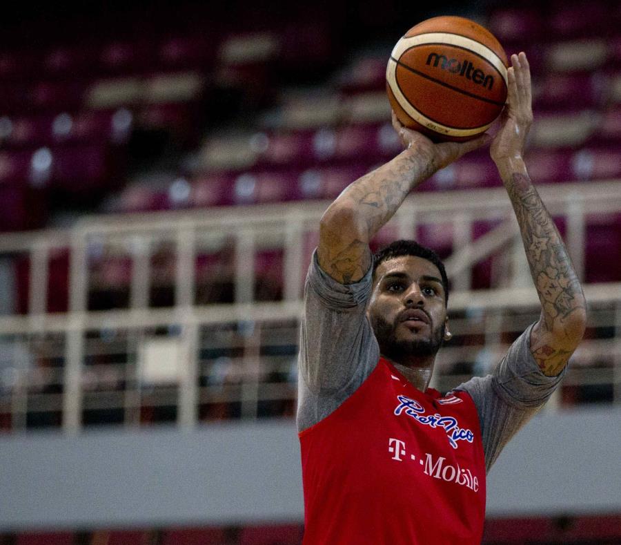 Chris Gastón ha jugado con los Santeros en las últimas dos temporadas. (semisquare-x3)