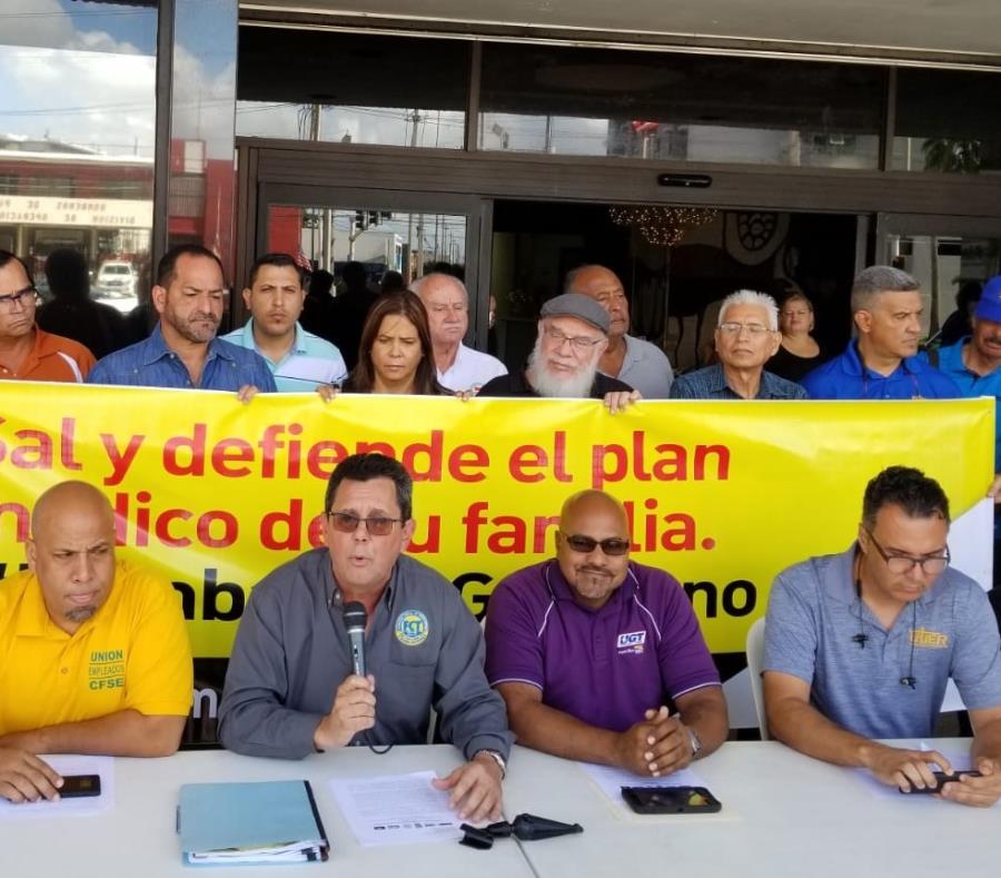 Los sindicatos hicieron una conferencia de prensa en la sede del Departamento del Trabajo, en Hato Rey. (Suministrada) (semisquare-x3)