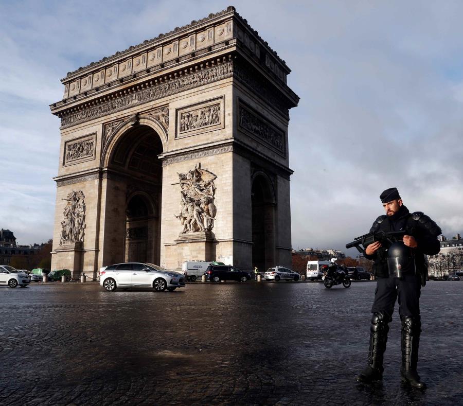 Los principales monumentos de París cerrarán el sábado por temor a las protestas (semisquare-x3)