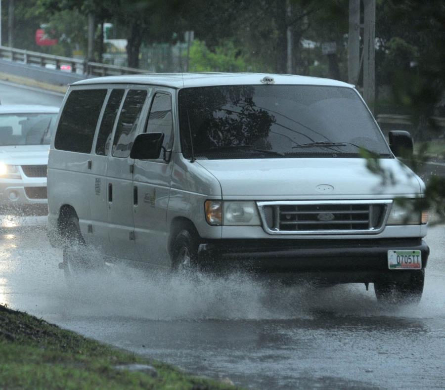 Esta noche, se esperan aguaceros y posibles tronadas en el este de Puerto Rico. (GFR Media) (semisquare-x3)