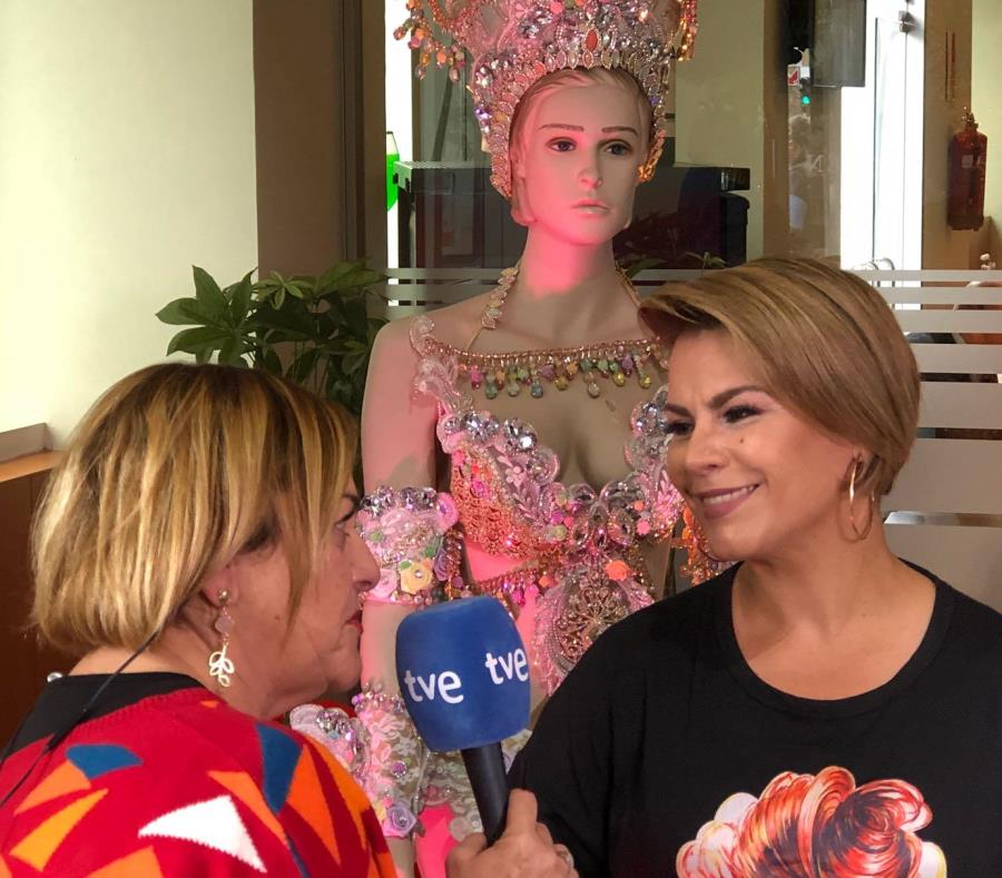 A su regreso a los carnavales de Tenerife, tras 20 años de ausencia, Olga Tañón fue entrevistada por diversos canales de televisión y emisoras radiales españolas. (Suministrada) (semisquare-x3)