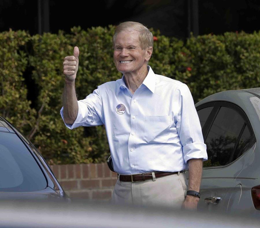 En la foto está Bill Nelson, senador demócrata. (semisquare-x3)