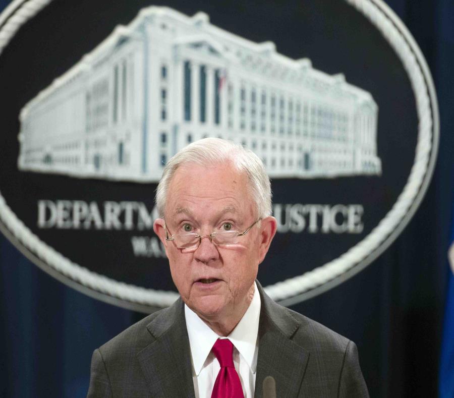 El fiscal general del país, Jeff Sessions. (semisquare-x3)
