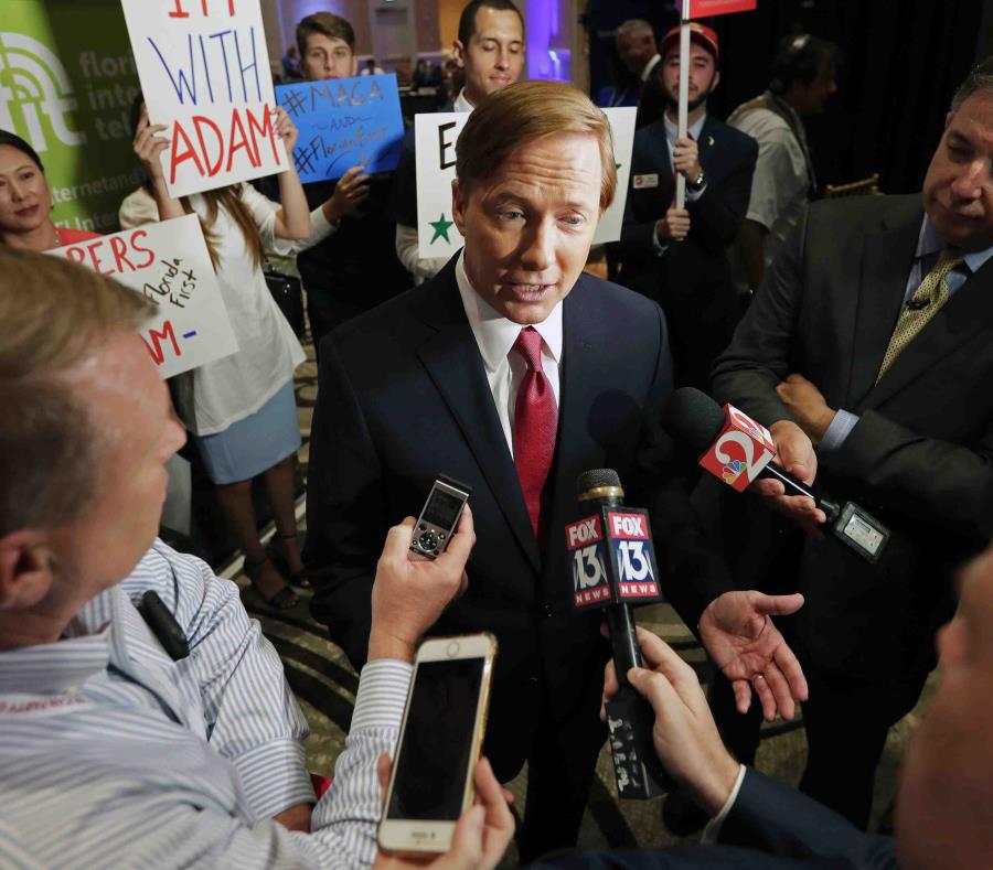 Foto de archivo, 28 de junio de 2018, del comisionado de agricultura Adam Putnam en Kissimmee, Florida. Su organismo revocó 291 permisos de portación de armas que había otorgado indebidamente. (AP) (semisquare-x3)