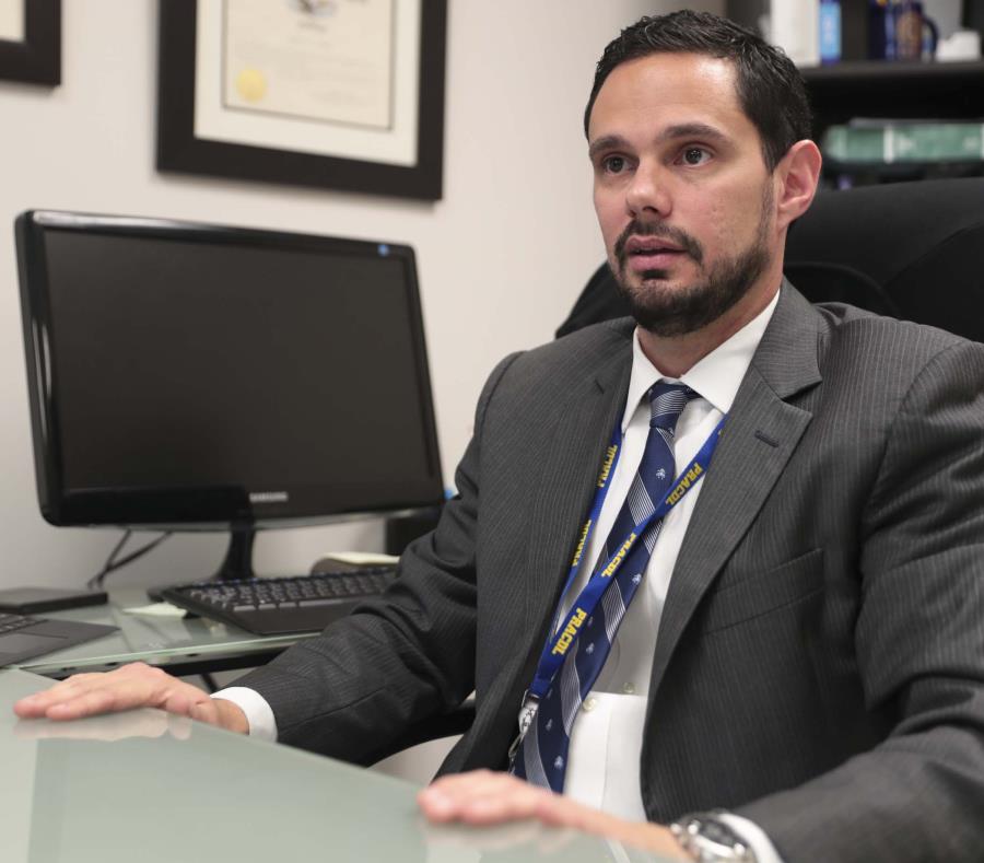 De acuerdo al CCR, Leonardo Aldridge llegó a la escena para aconsejar a un cliente suyo. (GFR Media) (semisquare-x3)