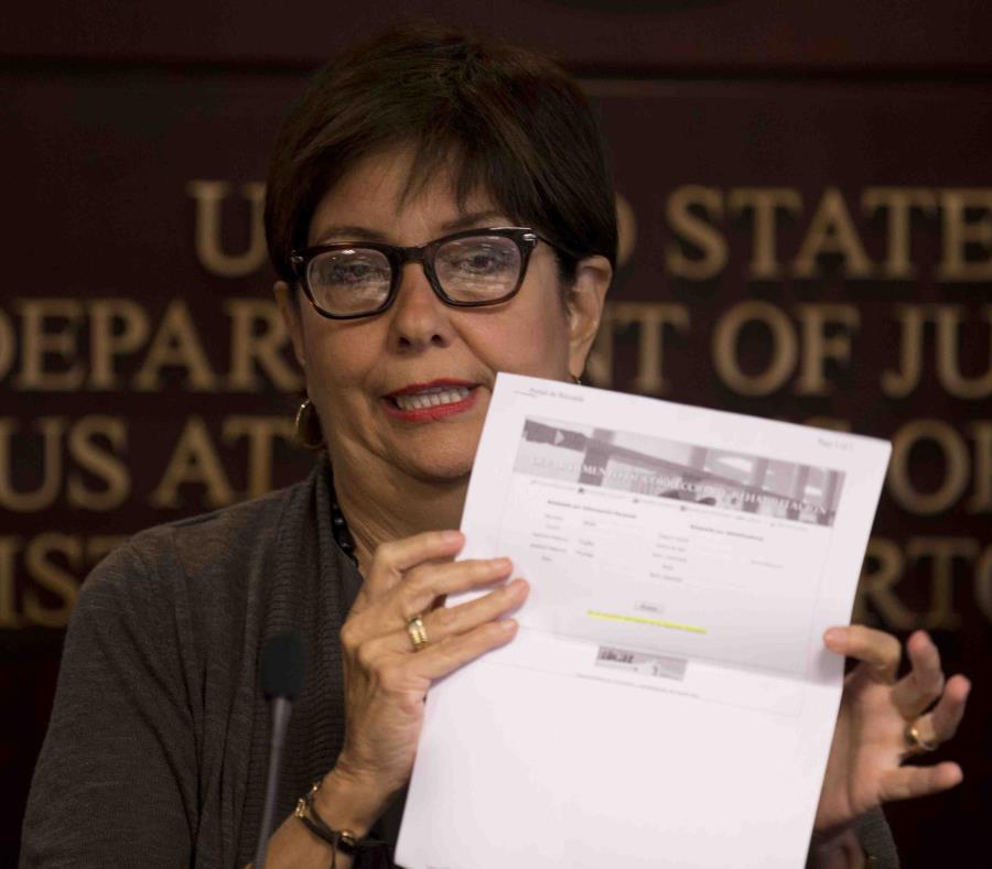 La jefa de la Fiscalía federal, Rosa Emilia Rodríguez, dio detalles de los arrestos durante una conferencia de prensa. (GFR Media) (semisquare-x3)