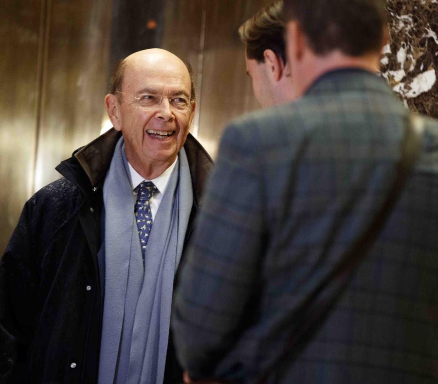 Michael C. Cook, portavoz de la Oficina del Censo, indicó a la AP que ese despacho recibió la solicitud del Departamento de Justicia y que el secretario Wilbur Ross (arriba) tomará una decisión antes del 31 de marzo. (AP / Evan Vucci) (semisquare-x3)