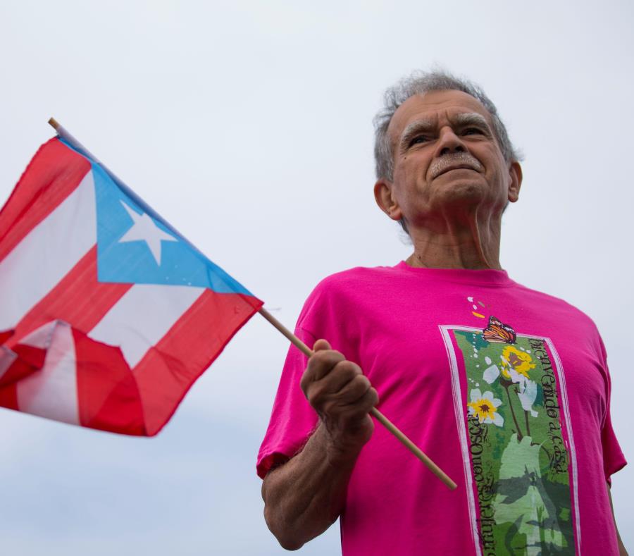 Oscar López Rivera lamenta la pobreza que quedó al descubierto tras el paso del huracán María en septiembre pasado. (GFR Media) (semisquare-x3)