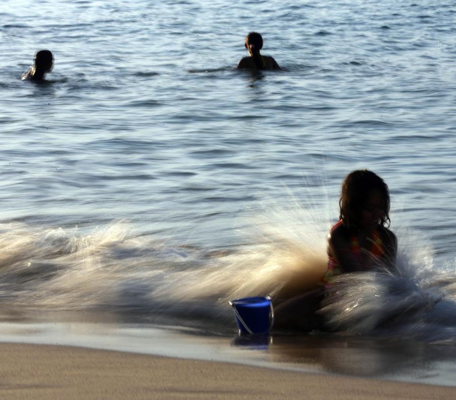 En la mayoría de las playas locales hay un riesgo moderado de corrientes marinas. (GFR Media) (semisquare-x3)