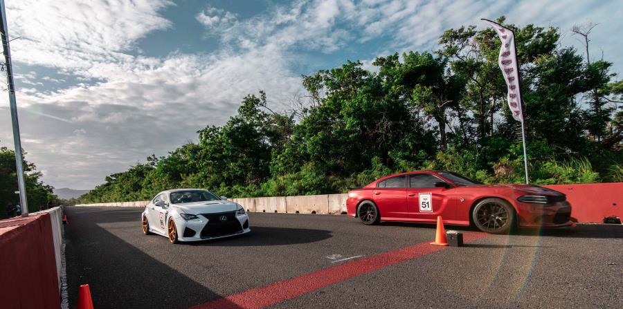Los autos más rápidos y exóticos de la isla y el Caribe se enfrentaron en la modalidad más entretenida del automovilismo llamado el Roll Race. (horizontal-x3)