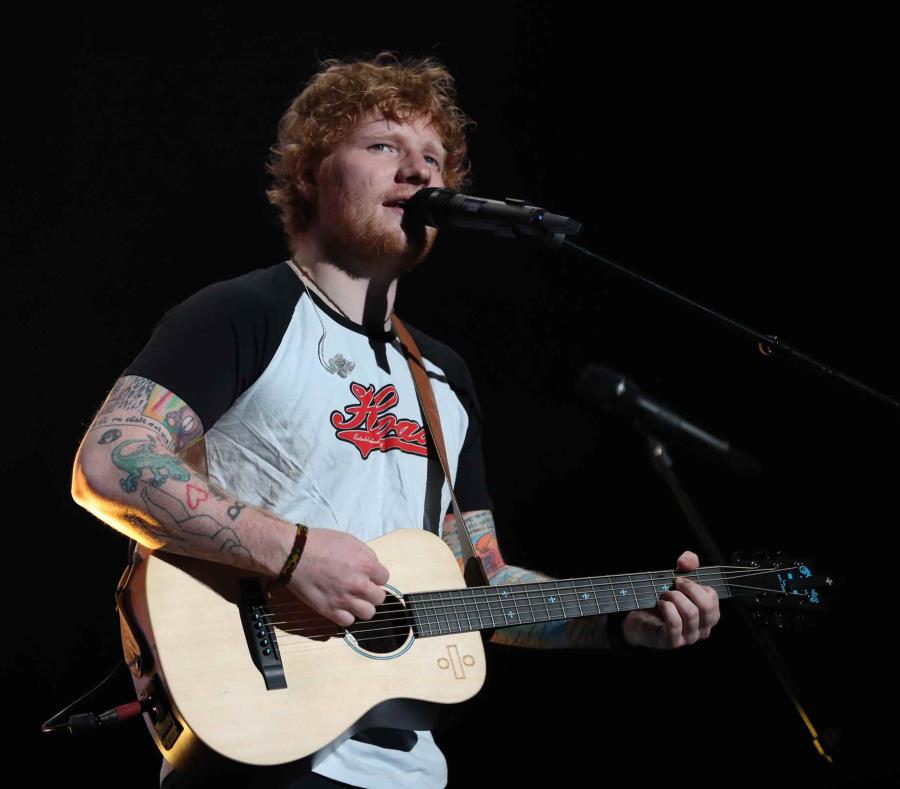 Sheeran –quien lució muy natural, sin poses ni pretensiones de clase alguna- cantó sus mejores éxitos durante su presentación el Coliseo José Miguel Agrelot. (semisquare-x3)