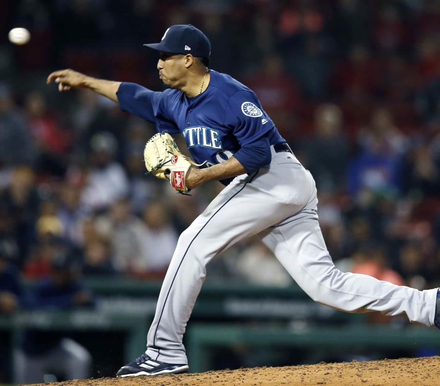Edwin Díaz en acción en las Mayores. (AP) (semisquare-x3)