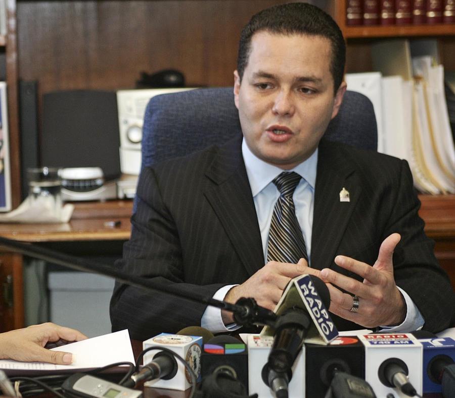 El presupuesto recomendado por Ángel Pérez para el 2018-2019 es de $128.4 millones de fondos ordinarios, $37.9 millones de otras fuentes financieras y $11.8 millones de fondos federales. (GFR Media) (semisquare-x3)