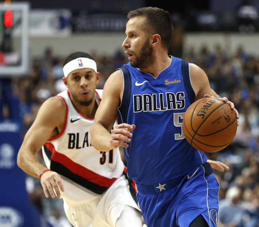 Barea deja atrás a Seth Curry. (AP) (semisquare-x3)