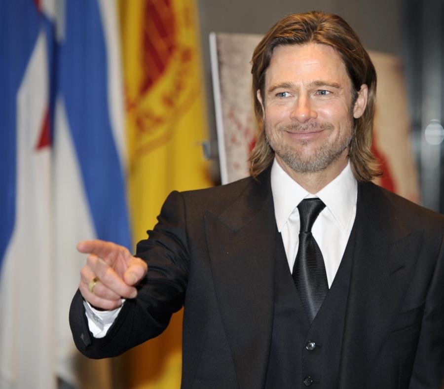 Brad Pitt (semisquare-x3)