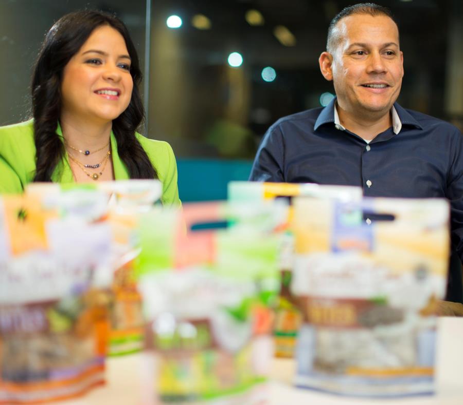 Carmen Ríos y Carlos Rivera llevaron Vivify al Fancy Food Show de N.Y. (semisquare-x3)