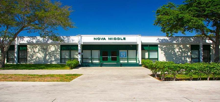 En la foto la escuela Nova Middle School. (Suministrada) (horizontal-x3)
