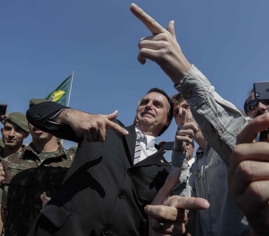 Jair Bolsonaro sumó a otro militar a su gabinet (semisquare-x3)