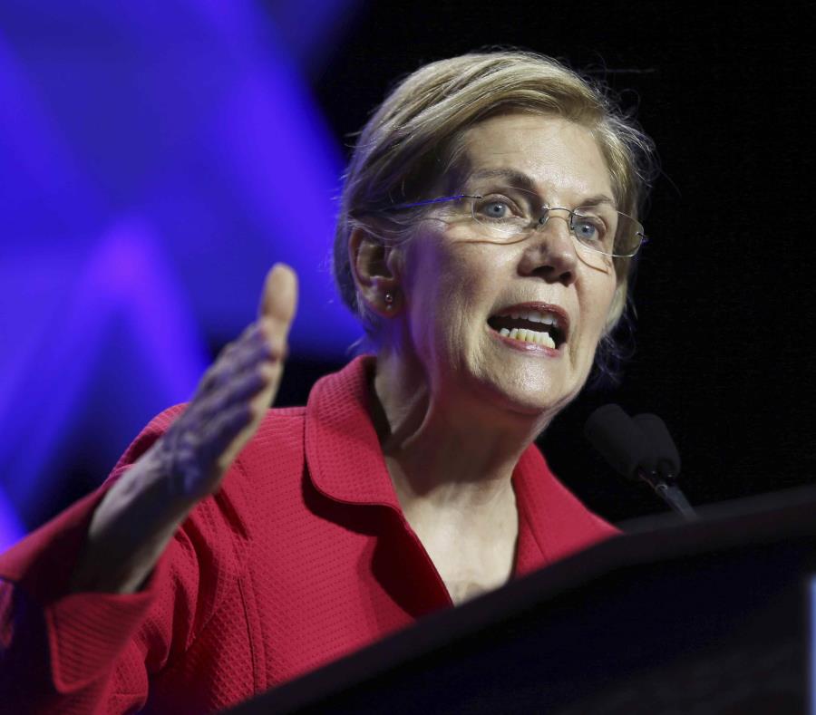 La senadora Elizabeth Warren habla en la Convención Massachusetts 2018 del Partido Demócrata. (AP) (semisquare-x3)