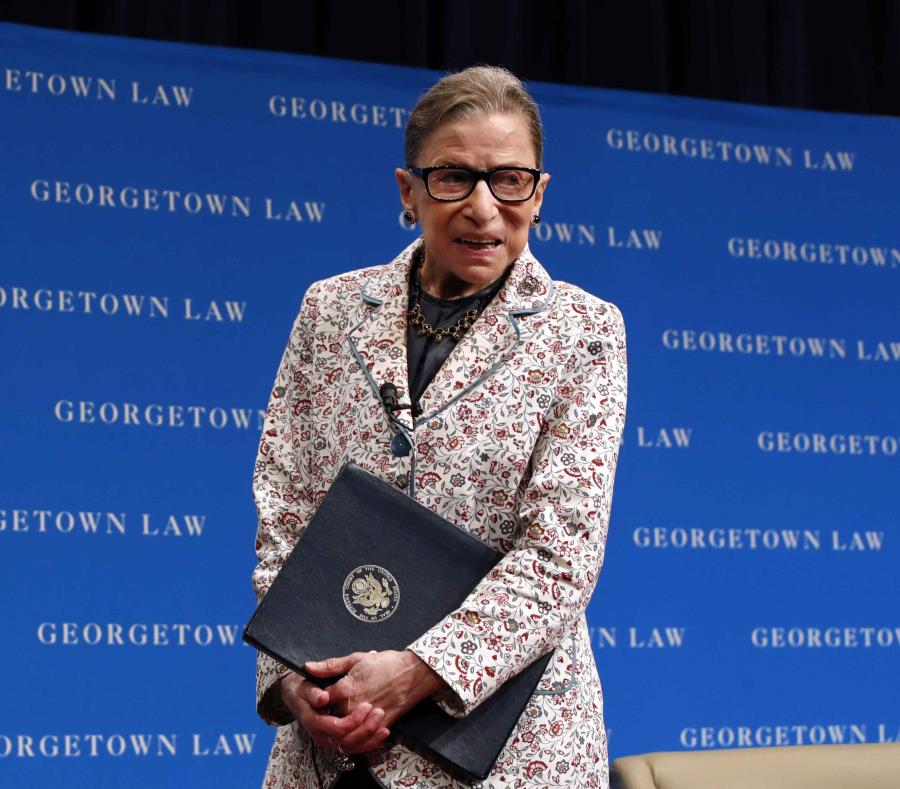 La jueza del Supremo Bader Ginsburg se fractura tres costillas La jueza del Supremo Bader Ginsburg se fractura tres costillas