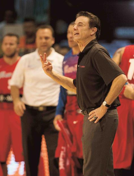 Rick Pitino dirigió a la Selección boricua en 2015. (vertical-x1)