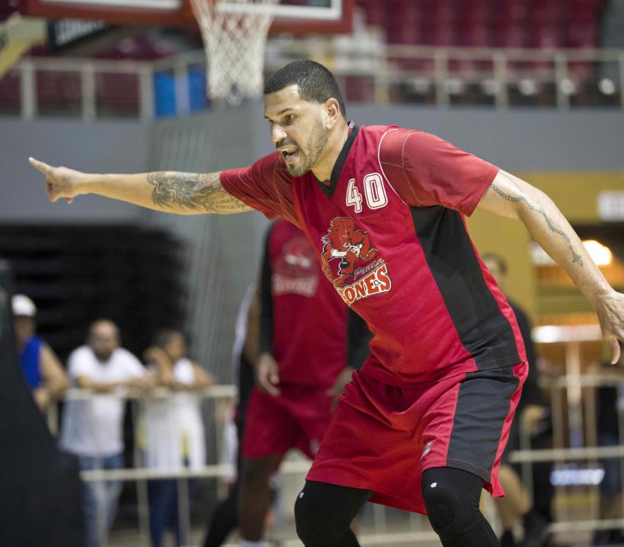 Ángel Daniel Vassallo fue el mejor anotador por Ponce con 25 puntos, seguido de Víctor Liz con 23 tantos. (GFR Media) (semisquare-x3)