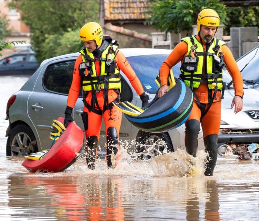 Suben a 13 los muertos en las inundaciones en el sur de Francia (semisquare-x3)