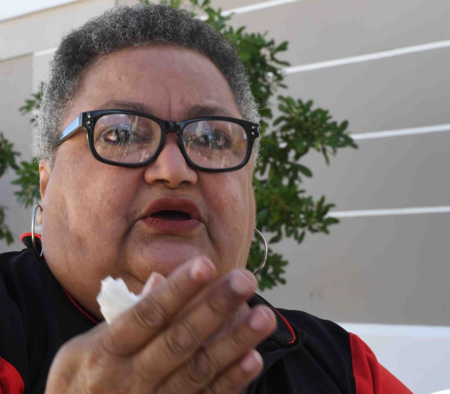 Mirta Colón, presidenta de la Asociación de Residentes Gladiolas Renace. (semisquare-x3)