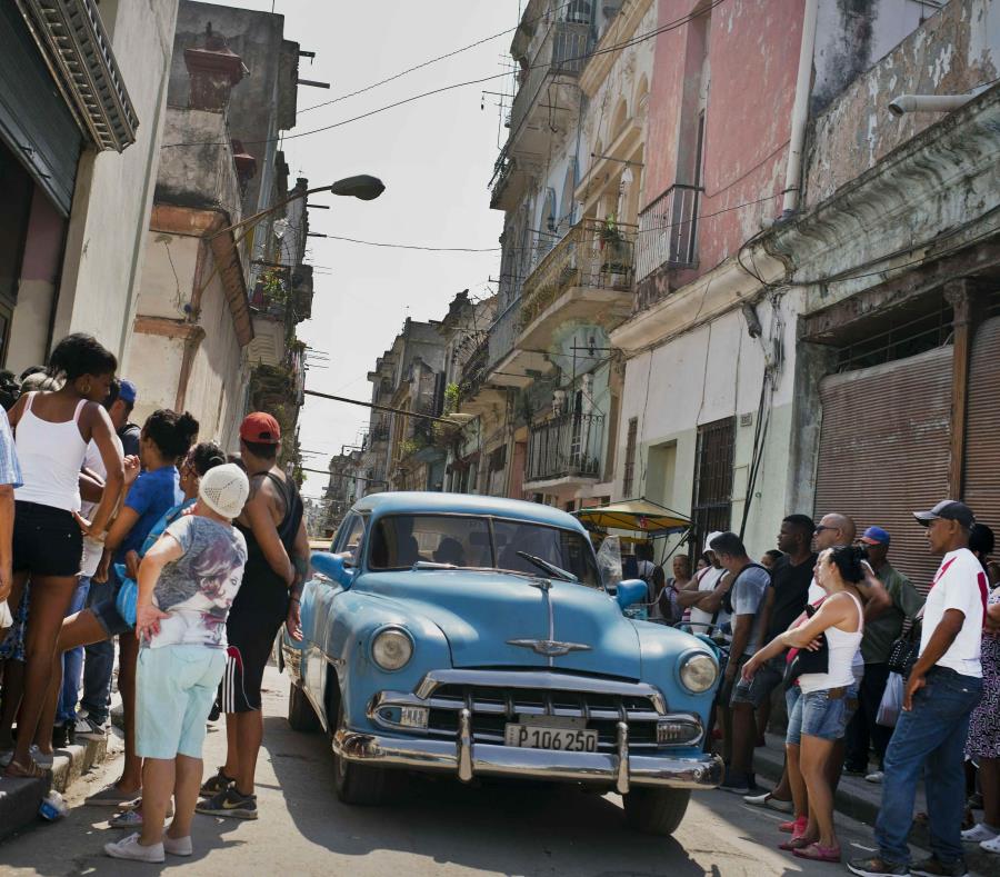 Cuba autoriza la venta e importación de carros, pero son muy caros para