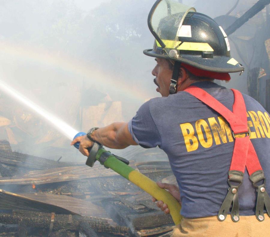Los aumentos a los bomberos suponen una inversión de unos $51 millones. (GFR Media) (semisquare-x3)