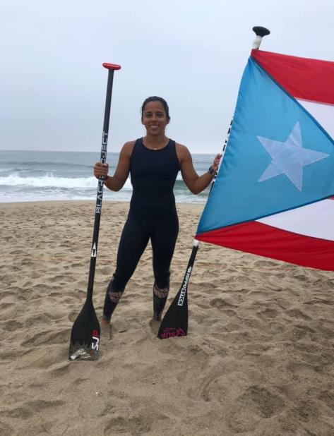 Maricarmen Rivera ha representado a Puerto Rico en los deportes de gimnasia y canotaje a nivel internacional. (Facebook / Federación de Surfing de Puerto Rico) (vertical-x1)