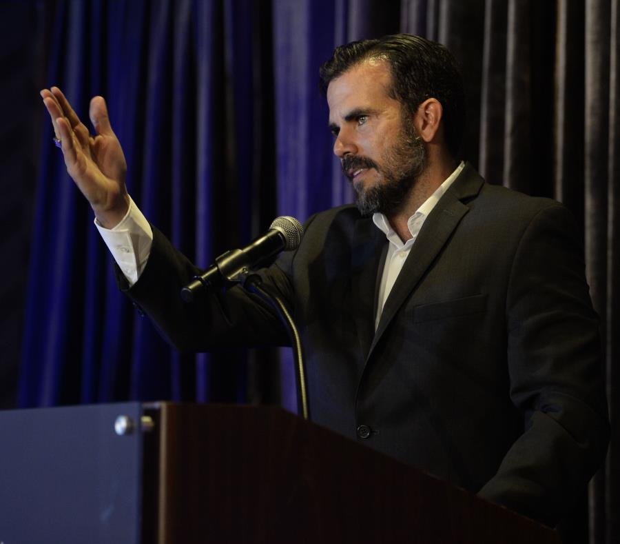 El esfuerzo se logró gracias al acuerdo de colaboración con la Junta Examinadora de Peritos Electricistas adscrita al Departamento de Estado de Puerto Rico y el Departamento de Educación. (semisquare-x3)