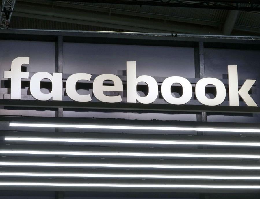 Facebook está probando formas de permitir que los usuarios busquen y bloqueen la aparición de palabras ofensivas en los comentarios a las publicaciones. (semisquare-x3)