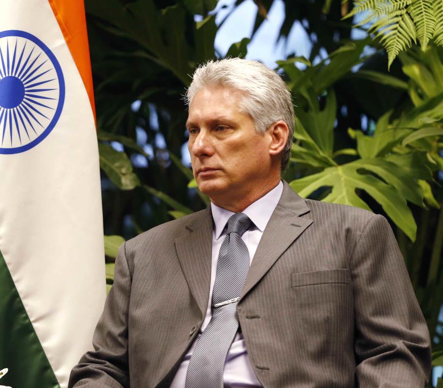 El presidente cubano Miguel Díaz-Canel se muestra pensativo en un evento realizado en junio pasado. (Archivo / EFE) (semisquare-x3)