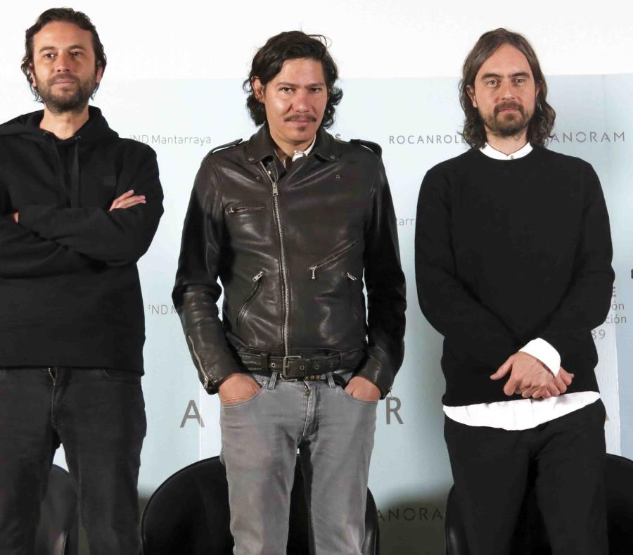 Miembros de la banda Mexicana de rock Zoé. (semisquare-x3)