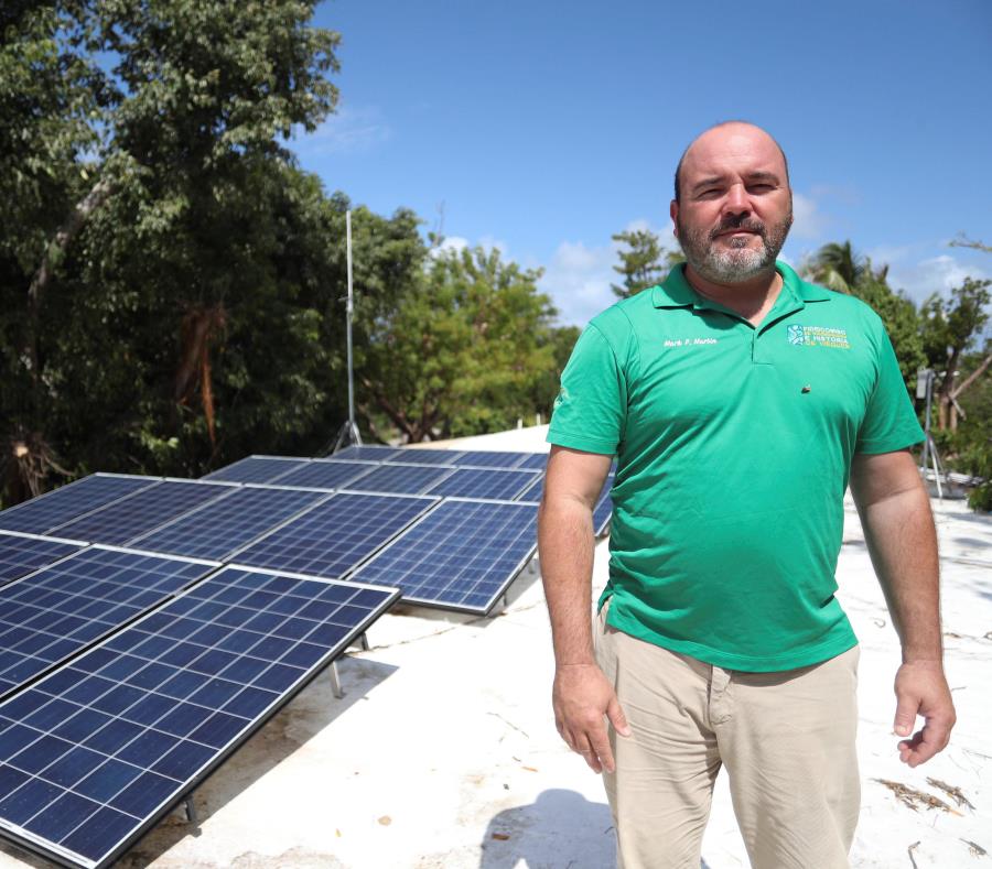 La comunidad se encargará del cuidado y mantenimiento de las placas solares. En la foto, Mark Martin Bras. (semisquare-x3)