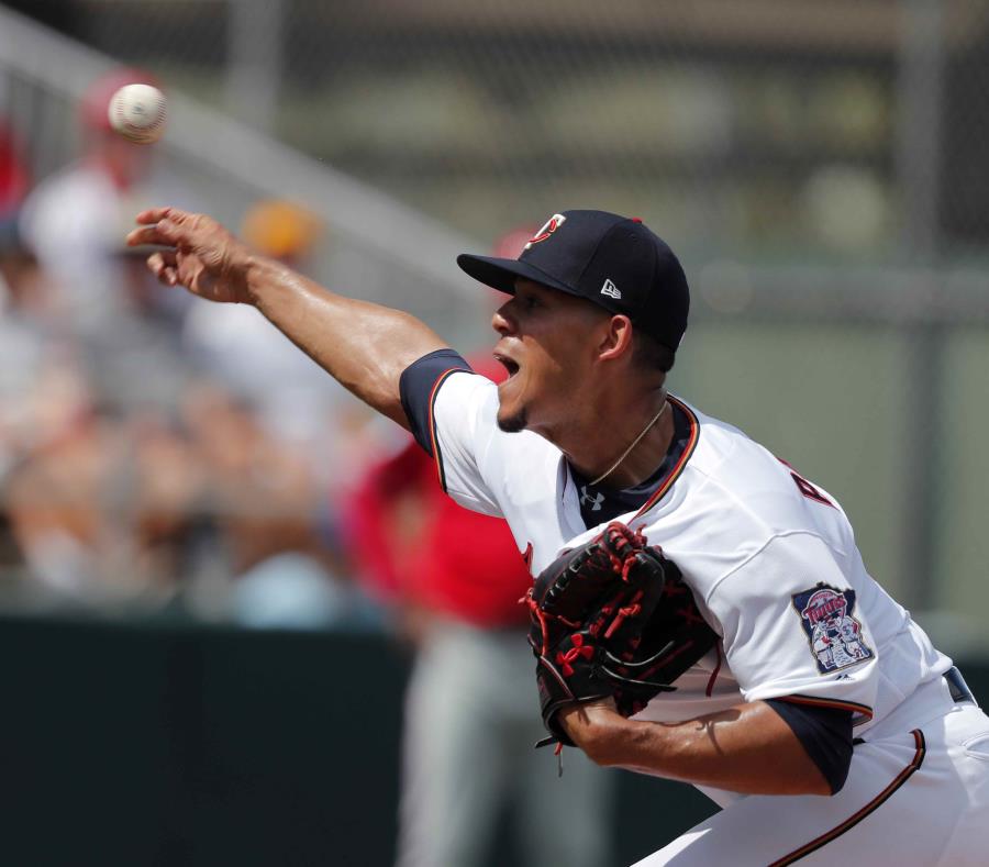José Orlando Berríos tuvo marca el año pasado de 12-11 con efectividad de 3.84 en su tercera campaña en las Mayores. (AP / Gerald Herbert) (semisquare-x3)